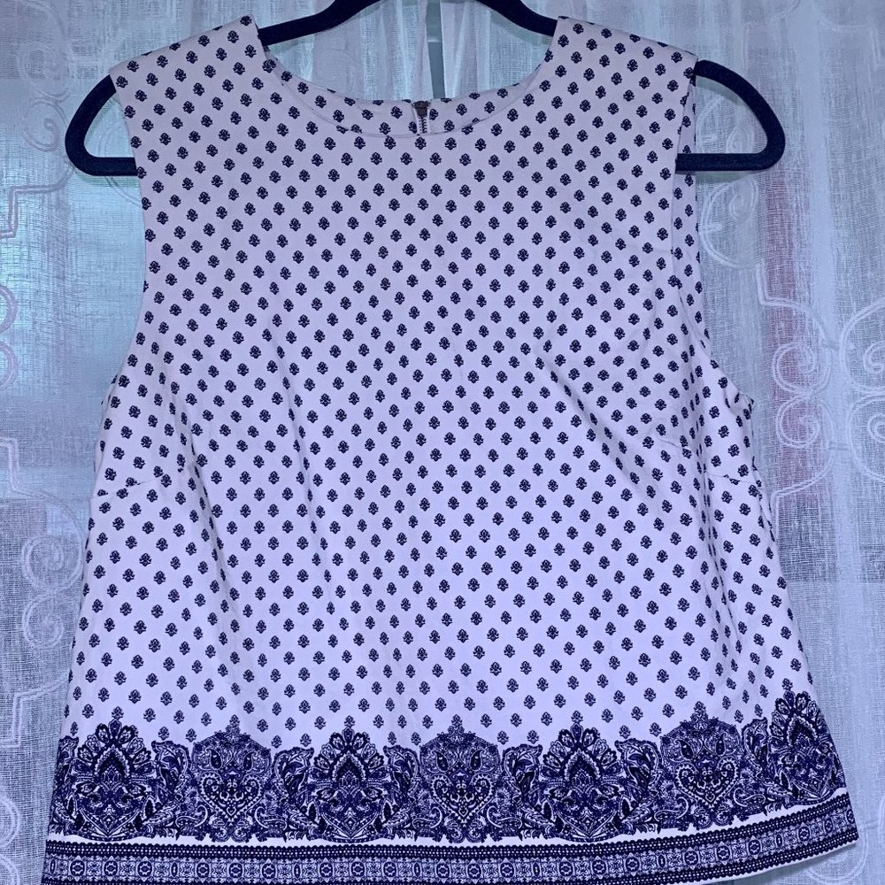 Dahlia Patterned Top